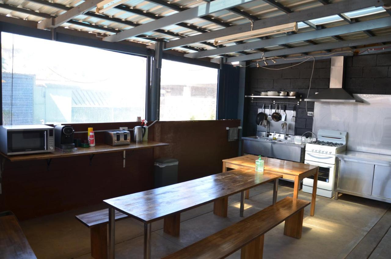 Glossop Motel Winkie Экстерьер фото